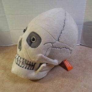 Giant Microbes Drew Oliver Plush Human Skull Relaistic 8"H Detailed Bone Color